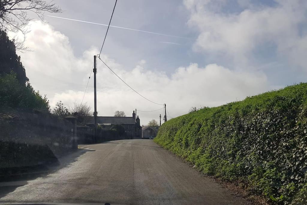 De-Vollard, Cornish Cottage, Lovely Village Saltash Extérieur photo